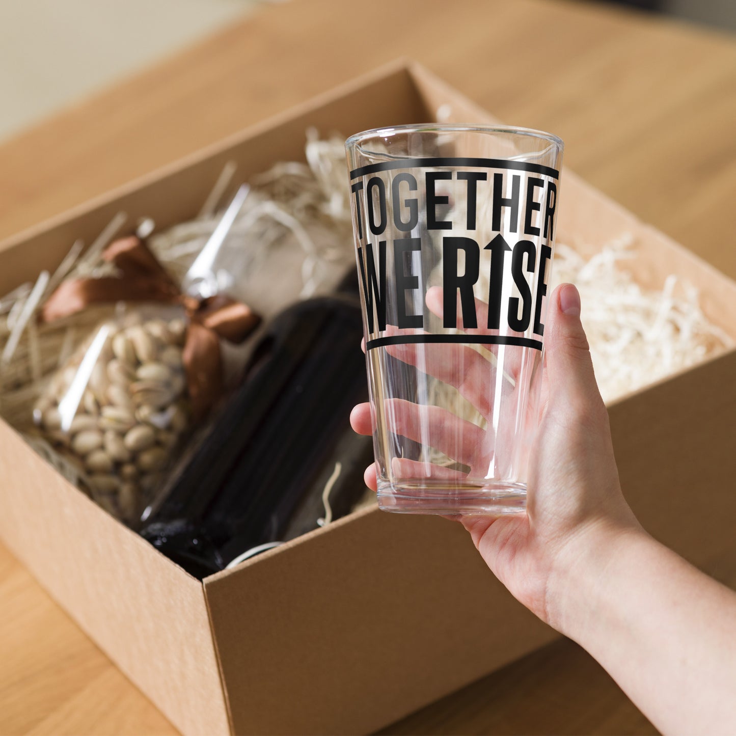 Shaker pint glass - TOGETHER WE RISE DESIGN